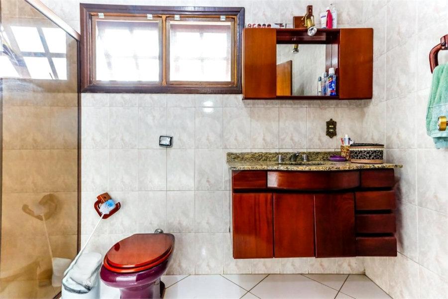 Sobrado à venda com 4 quartos, sendo 1 suíte, em Vila Nova Mazzei, São Paulo, SP