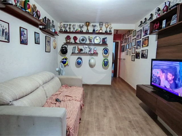 Sobrado à venda com 3 quartos, sendo 1 suíte,  em Chácara Santo Antônio, São Paulo, SP
