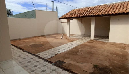 Casa à venda com 3 quartos, sendo 1 suíte,  em Residencial Ponta Porã II, Ponta Porã, MS