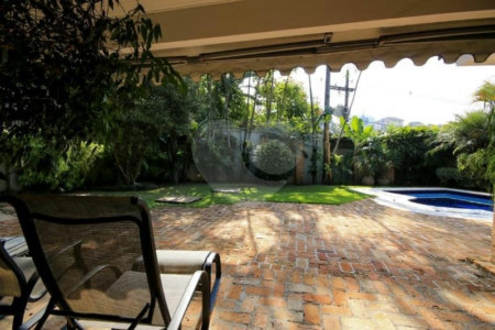 Casa à venda com 3 quartos, sendo 2 suítes,  em Vila Tramontano, São Paulo, SP