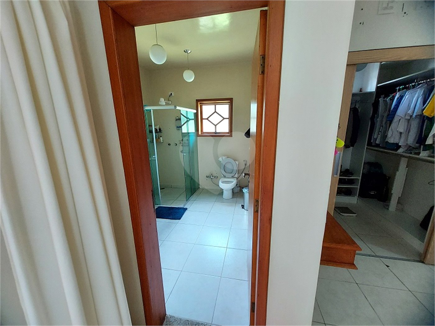 Casa à venda com 4 quartos, sendo 1 suíte, no Centro, Ibiúna, SP