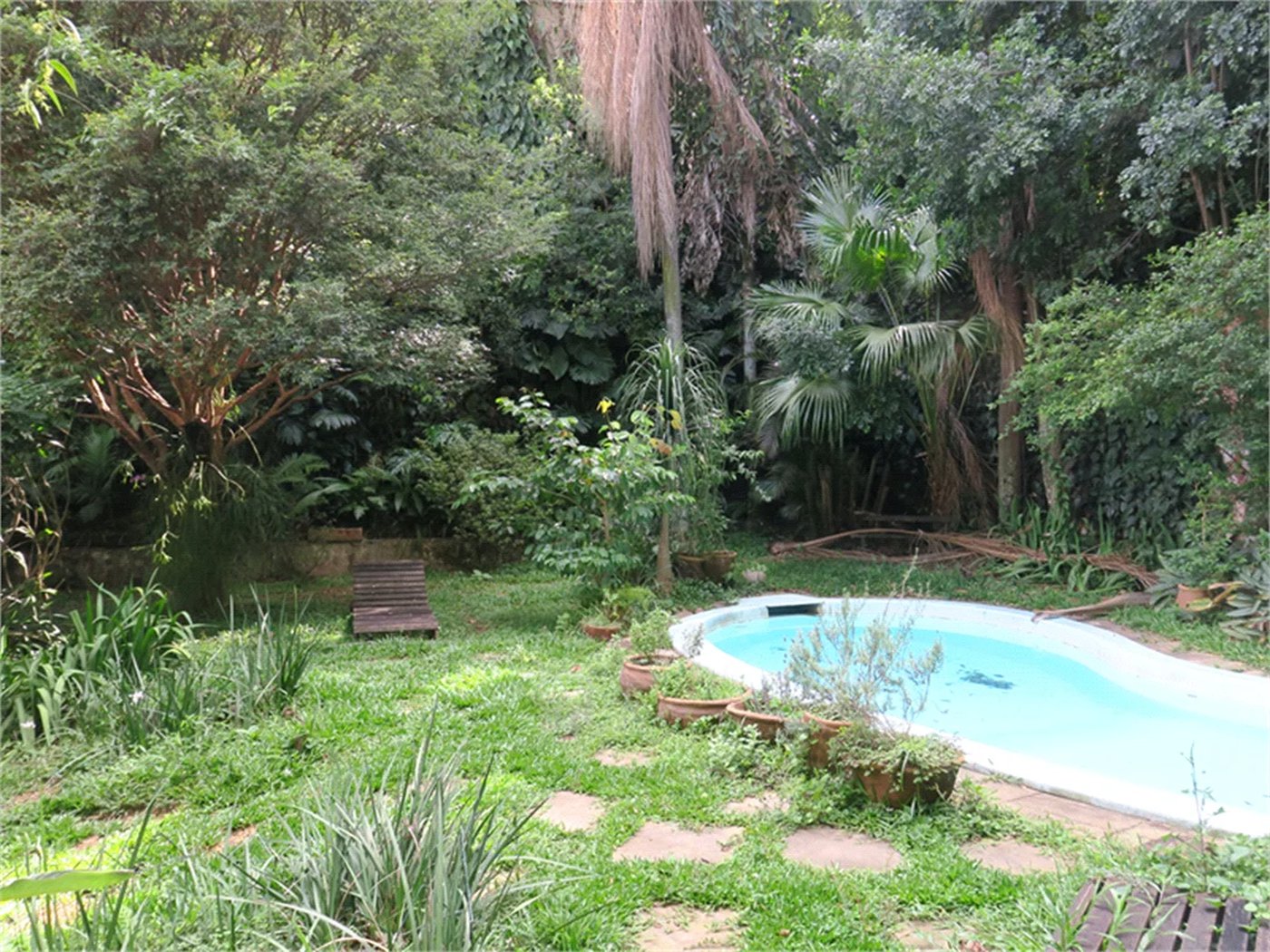 Casa Térrea à venda com 2 suítes em Real Parque, São Paulo, SP