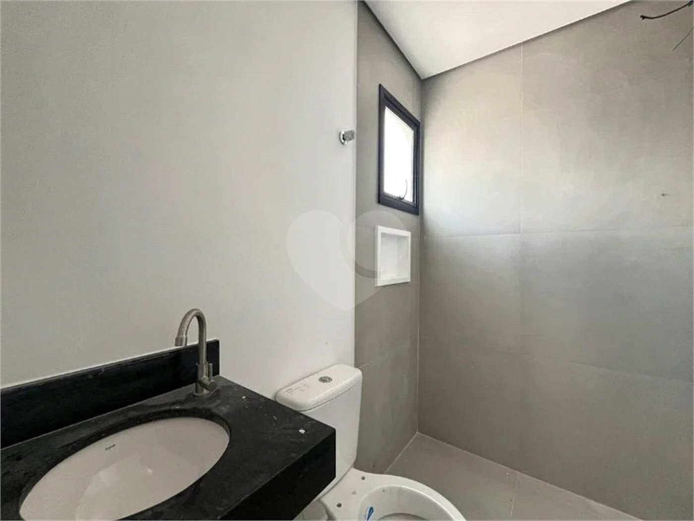 Casa à venda com 2 suítes em Boraceia, Bertioga, SP