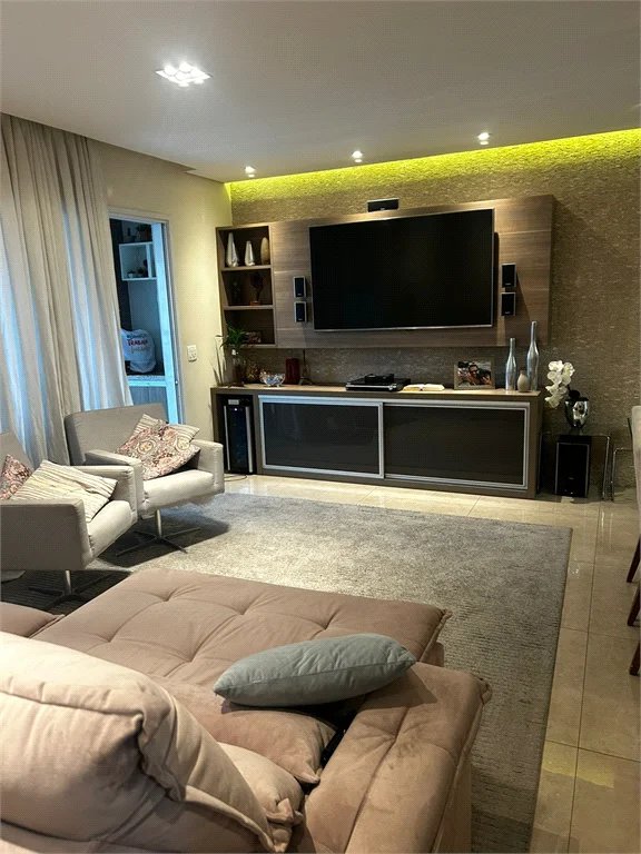 Apartamento à venda com 2 suítes em Parque Reboucas, São Paulo, SP