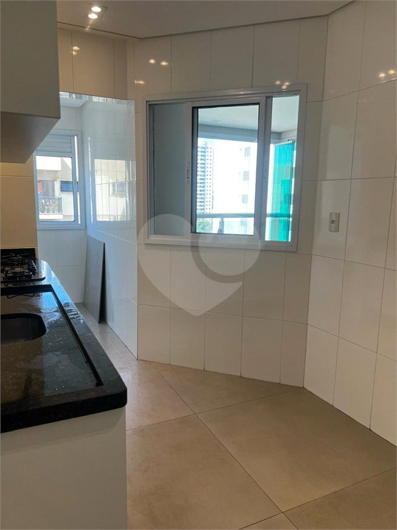 Apartamento para alugar com 2 quartos, sendo 1 suíte, em Campestre, Santo André, SP