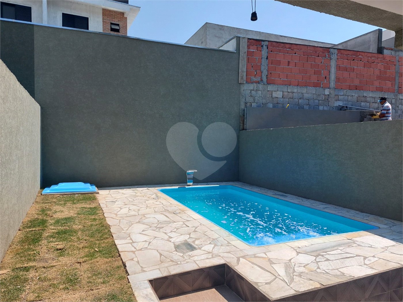 Sobrado à venda ou para alugar com 3 quartos, sendo 1 suíte, em Jardim do Lago, Atibaia, SP