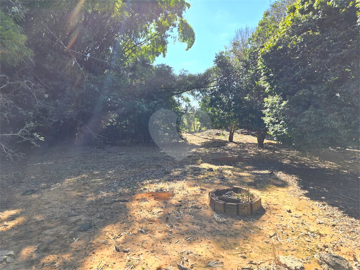Chácara à venda com 4 quartos, sendo 1 suíte, em Cercadinho, Alambari, SP