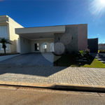 Casa à venda com 3 quartos, sendo 1 suíte, no condomínio Residencial Golden Ville, Itapetininga - SP