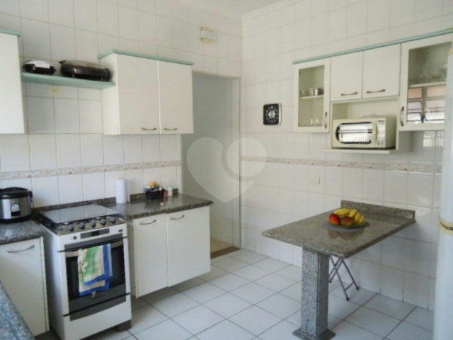Casa à venda com 3 quartos, sendo 1 suíte,  em Jardim Peri, São Paulo, SP