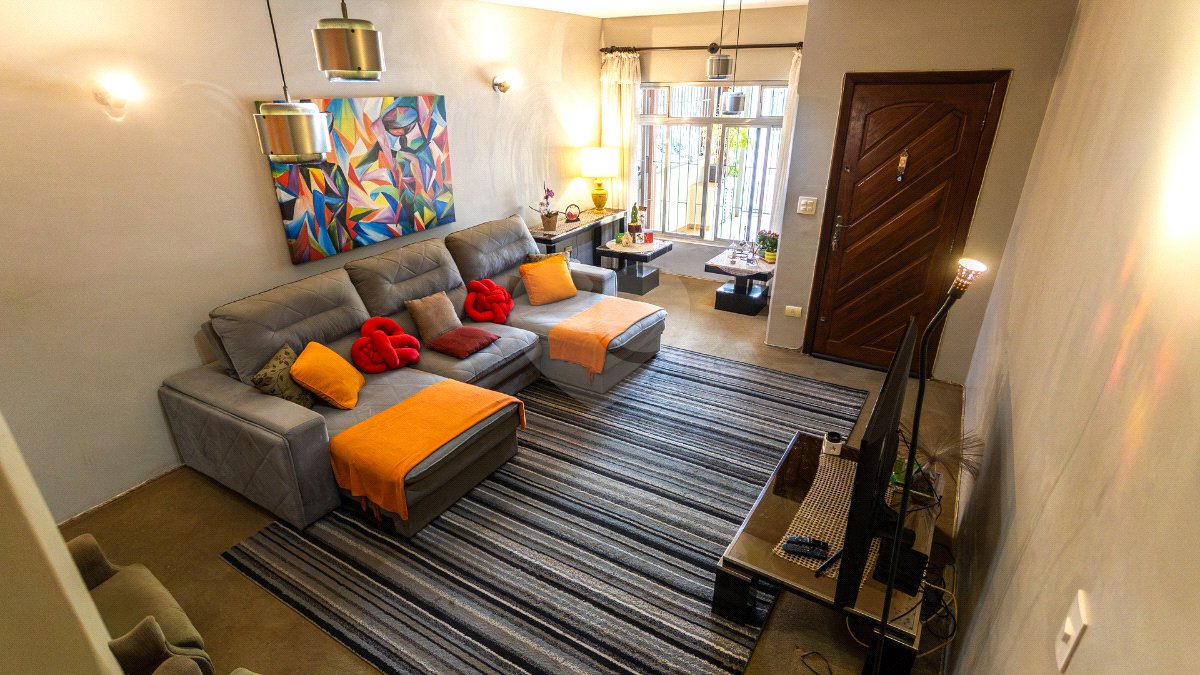 Casa à venda com 3 quartos, sendo 1 suíte, em Vila Cordeiro, São Paulo, SP
