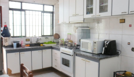 Casa Térrea à venda com 4 quartos, sendo 1 suíte,  em Saúde, São Paulo, SP