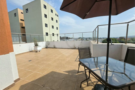 Apartamento / Cobertura Duplex a Venda no Edifício Roma em Vinhedo/SP
