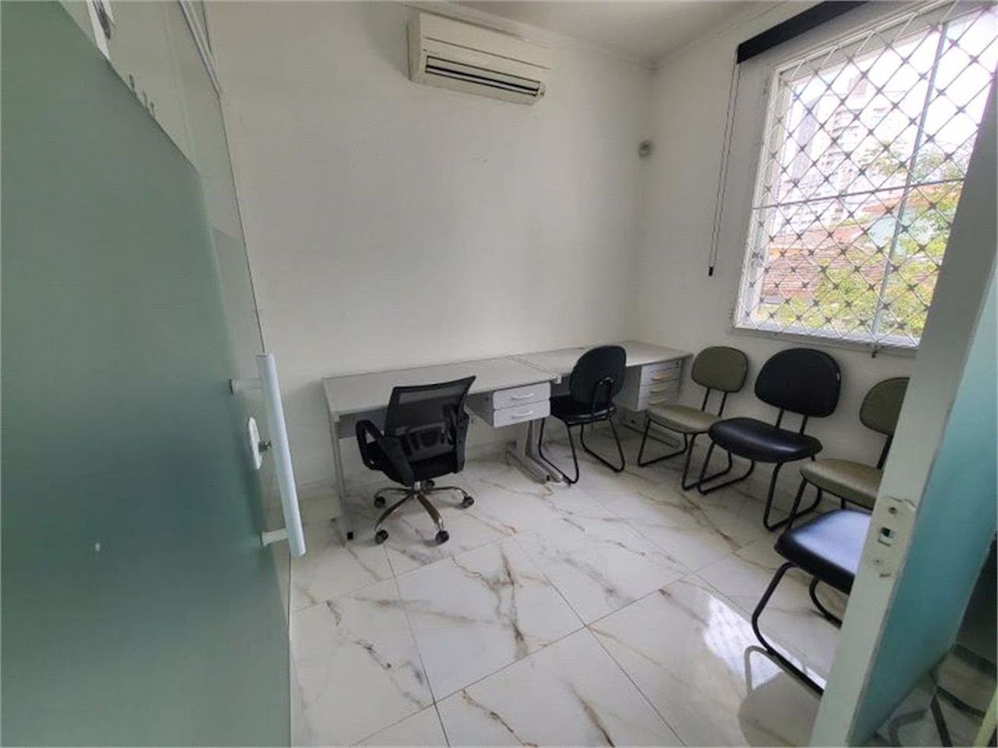 Casa com 4 dormitórios à venda, 235 m² por R$ 1.500.000,00 - Ponta da Praia - Santos/SP