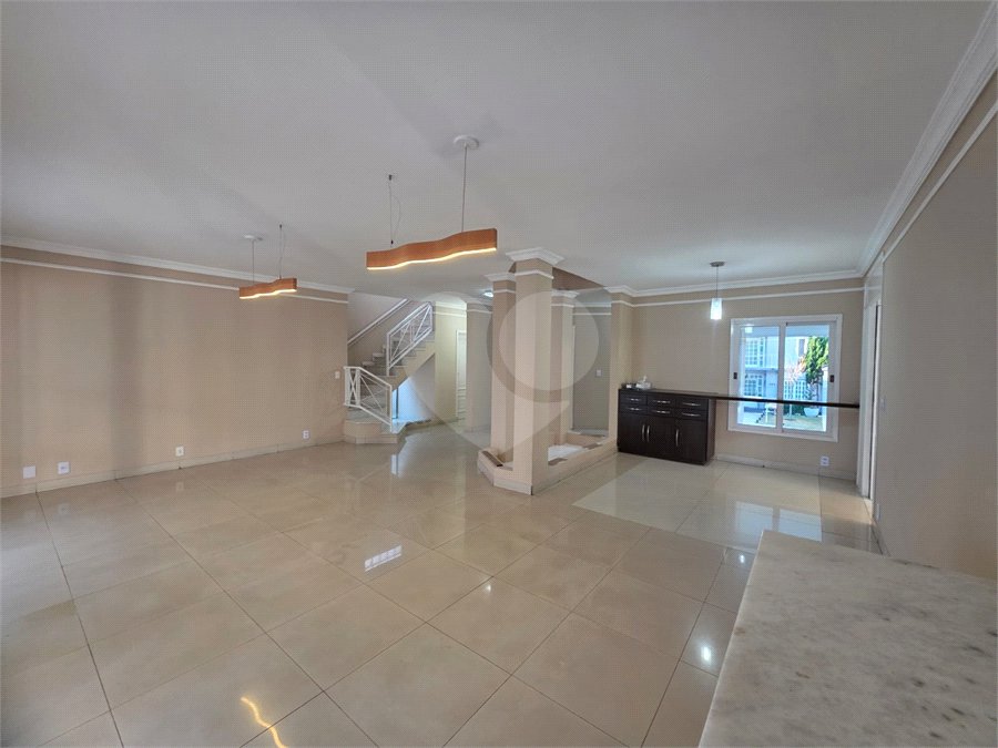 Casa à venda ou para alugar com 3 suítes no condomínio Villagio Capriccio, Louveira - SP