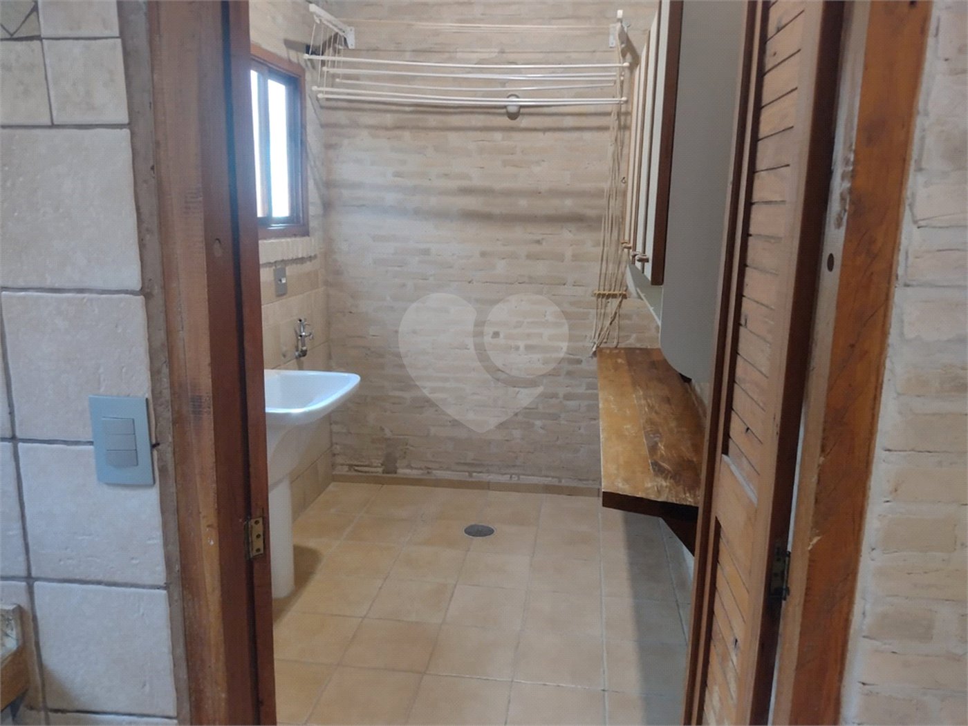 Sobrado à venda com 3 quartos, sendo 2 suítes, em Jardim Residencial Santa Mônica, Araraquara, SP