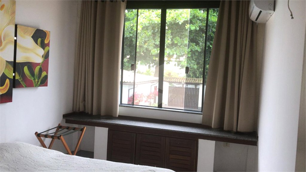 Casa à venda com 6 quartos, sendo 2 suítes, em Geribá, Armação dos Búzios, RJ