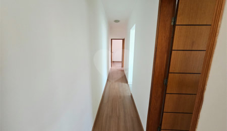 Casa à venda com 3 quartos, sendo 1 suíte,  em Jardim Maristela, Atibaia, SP