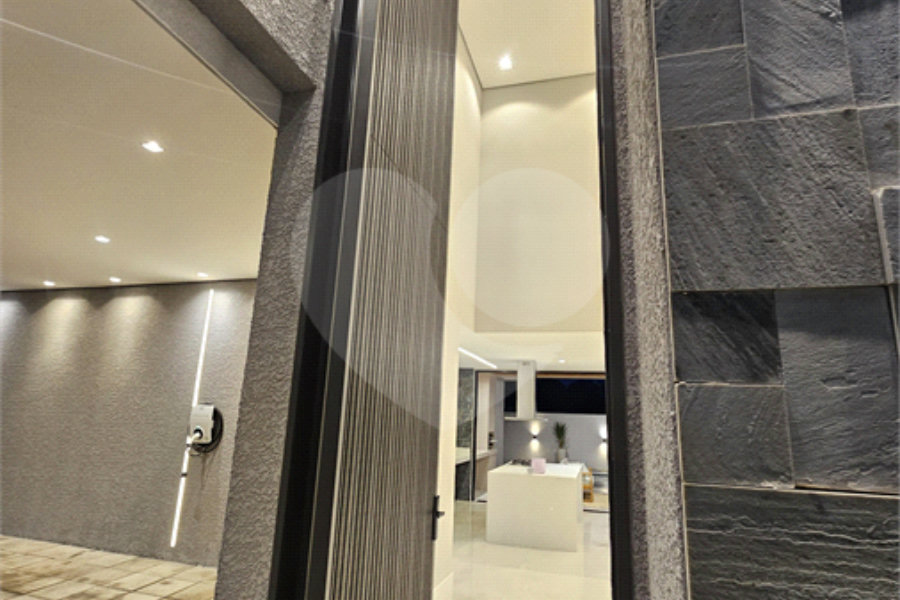 Casa à venda com 4 suítes no condomínio Villas do Jaguari, Santana de Parnaíba - SP