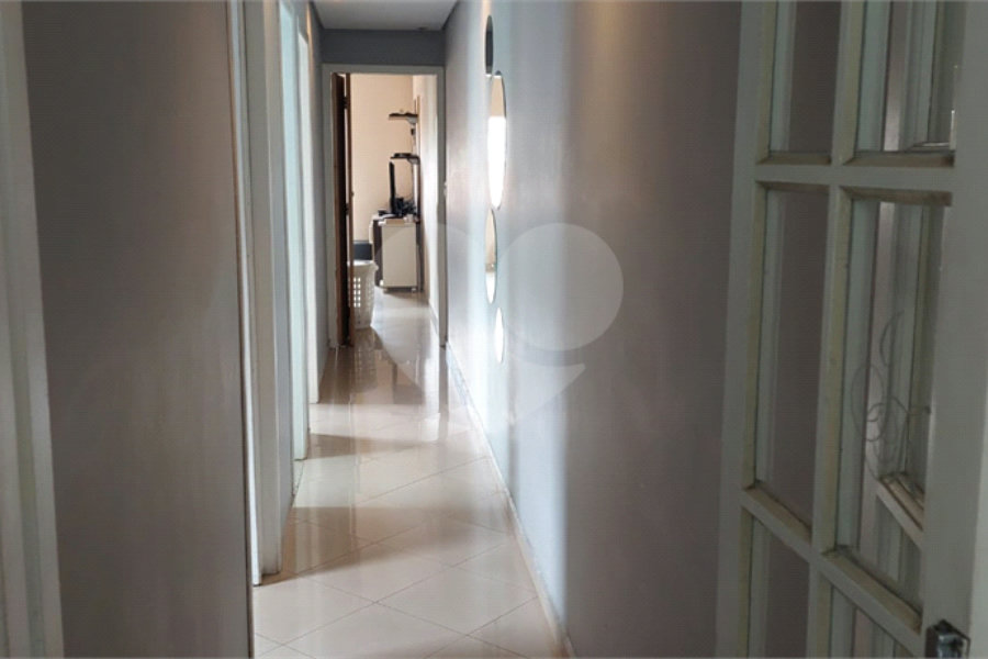 Sobrado à venda com 3 quartos, sendo 1 suíte, em Vila Constança, São Paulo, SP