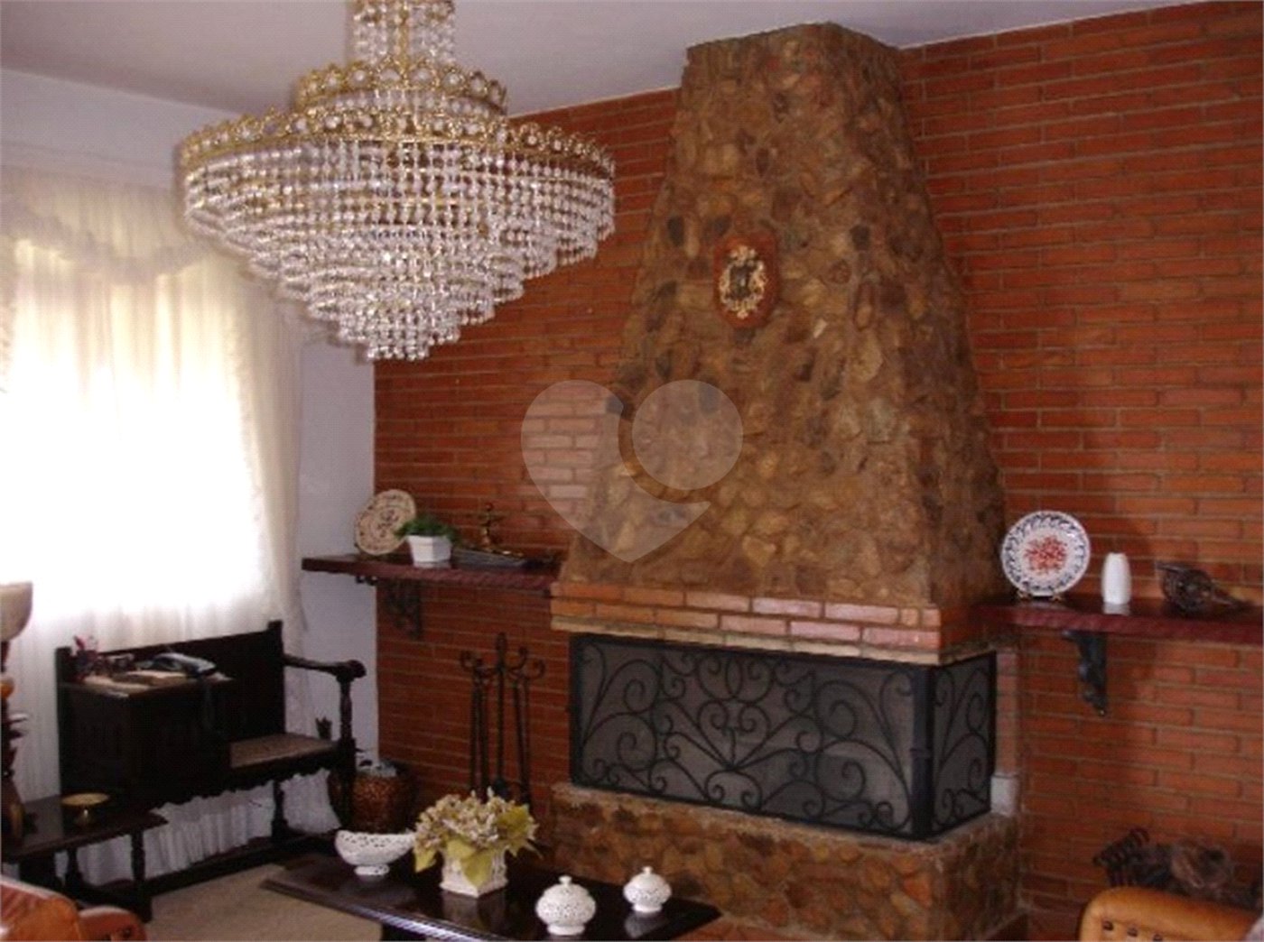 Chácara à venda com 6 quartos, sendo 2 suítes, no Centro, Serra Negra, SP