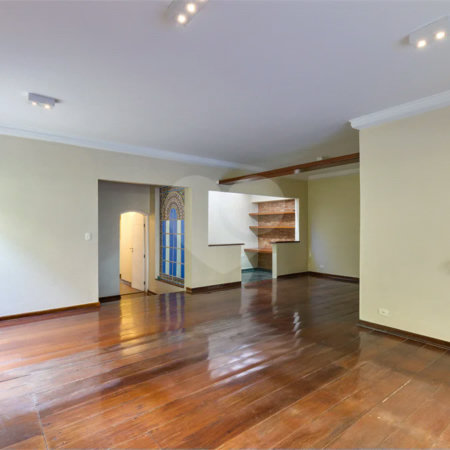 Casa à venda com 3 quartos, sendo 1 suíte, em Brooklin, São Paulo, SP
