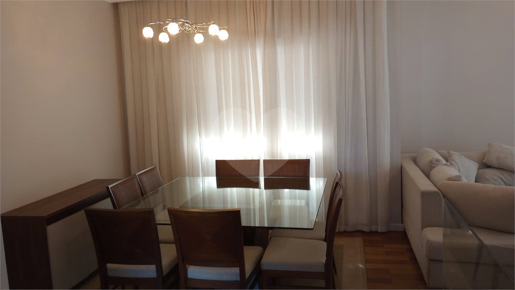 Casa à venda com 3 suítes no condomínio Picollo, Louveira - SP