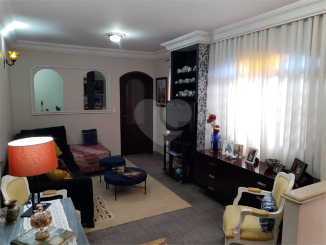 Sobrado à venda com 3 quartos, sendo 1 suíte, em Tremembé, São Paulo, SP
