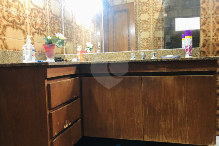 Sobrado à venda com 4 quartos, sendo 1 suíte, em Santana, São Paulo, SP