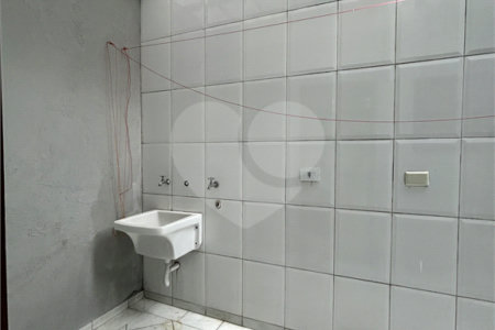 Casa para alugar com 2 quartos, sendo 1 suíte, no condomínio Terra Nostra III, São Paulo - SP
