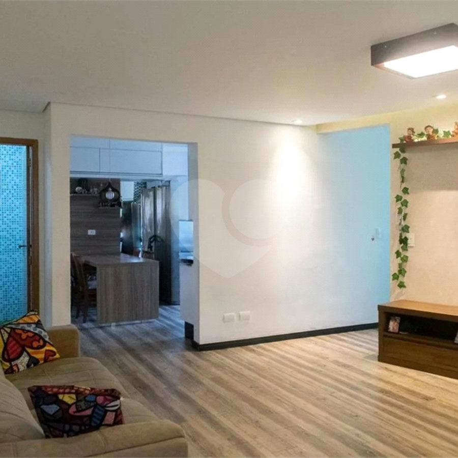 Casa à venda com 3 suítes em Chora Menino, São Paulo, SP