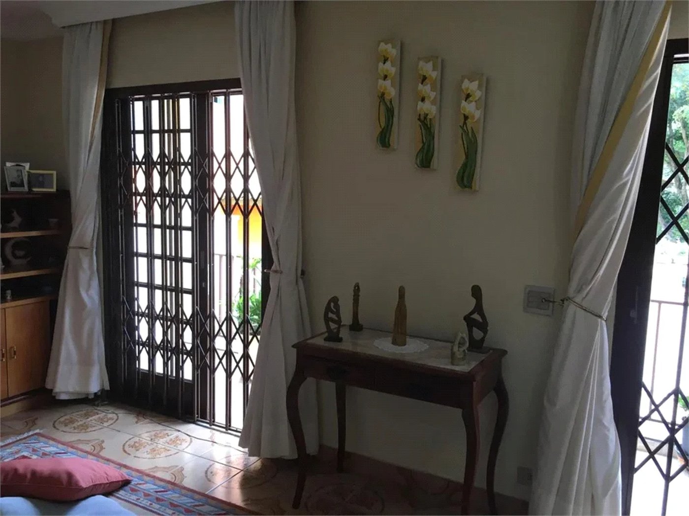 Casa à venda com 4 quartos, sendo 2 suítes, em Vila Suzana, São Paulo, SP