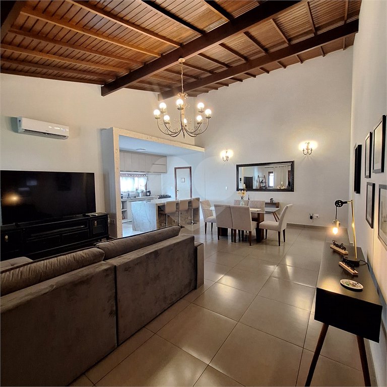 Casa à venda com 3 suítes, em Orla Norte, Porto Seguro, BA