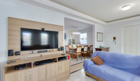Casa à venda com 3 quartos, sendo 1 suíte,  em Santo Amaro, São Paulo, SP