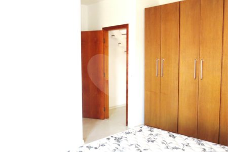 Casa à venda com 2 quartos, sendo 1 suíte,  no condomínio Tucury, São Paulo - SP