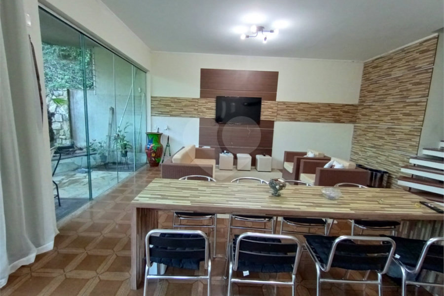 Sobrado à venda com 4 suítes em Tremembé, São Paulo, SP