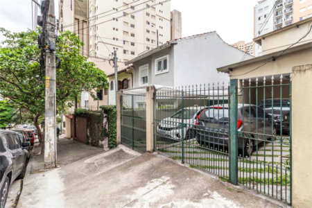 Casa à venda ou para alugar com 3 quartos, sendo 1 suíte, em Perdizes, São Paulo, SP