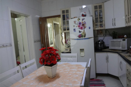 Casa à venda com 3 quartos, sendo 1 suíte, em Vila Medeiros, São Paulo, SP