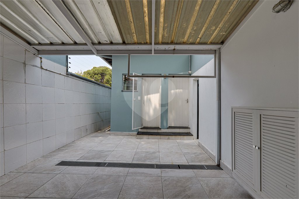 Sobrado à venda com 4 quartos, sendo 2 suítes, em Brooklin Velho, São Paulo, SP