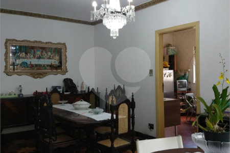 Sobrado à venda com 4 quartos em Sumaré, São Paulo, SP