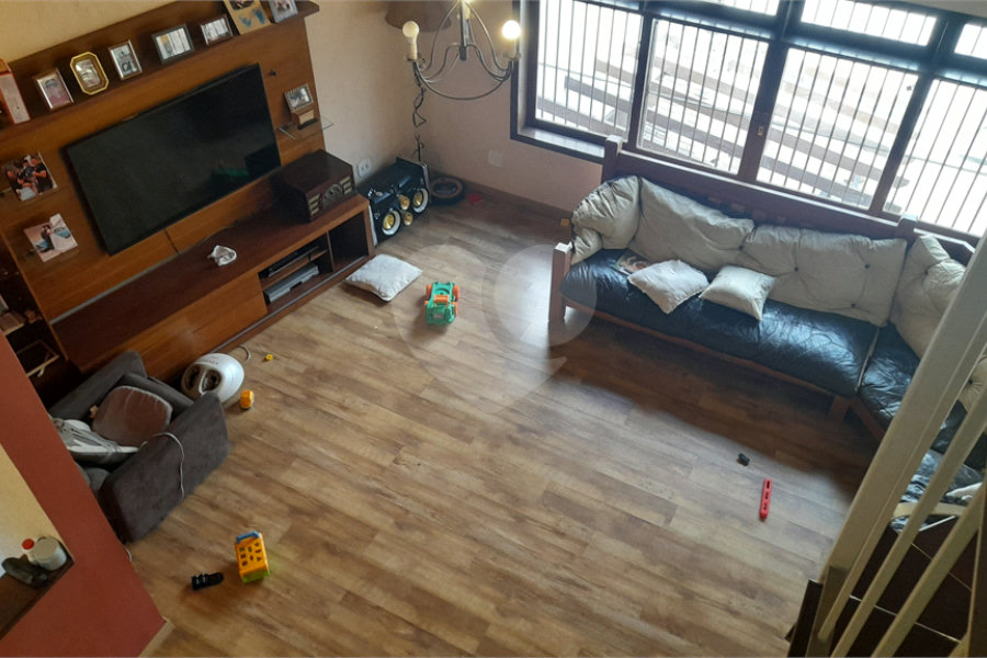 Sobrado à venda com 3 quartos, sendo 1 suíte, em Jardim Virginia Bianca, São Paulo, SP