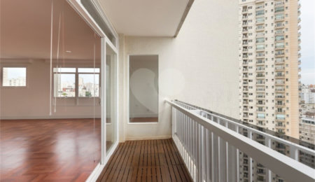 Apartamento à venda com 3 quartos, sendo 1 suíte,  em Santa Cecília, São Paulo, SP