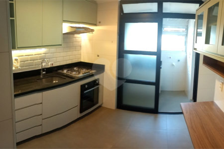 Apartamento para alugar com 3 quartos, sendo 1 suíte, em Vila Cordeiro, São Paulo, SP
