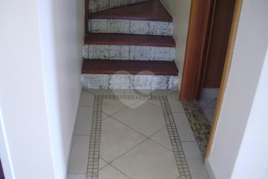 Sobrado à venda com 3 quartos, sendo 1 suíte, em Horto, São Paulo, SP