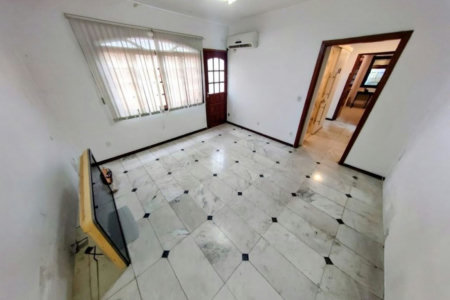 Casa com 7 dormitórios, 249 m² - venda por R$ 2.235.000,00 ou aluguel por R$ 15.000,00 - Gonzaga - Santos/SP