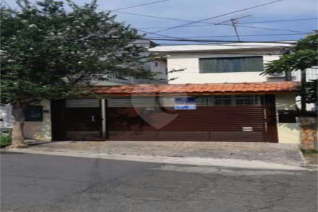 Sobrado à venda com 3 suítes em Parada Inglesa, São Paulo, SP