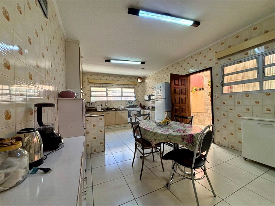 Casa à venda com 3 quartos, sendo 2 suítes, em Vila Rosália, Guarulhos, SP