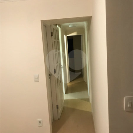 Apartamento à venda com 3 quartos, sendo 1 suíte, em Fazenda Morumbi, São Paulo, SP