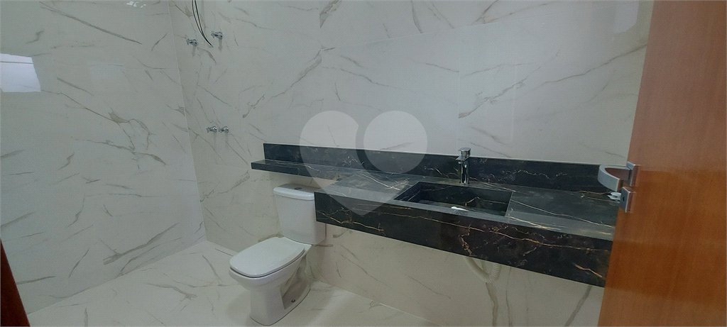 Casa à venda com 3 quartos, sendo 1 suíte,  no condomínio Residencial Villagio Wanel, Sorocaba - SP