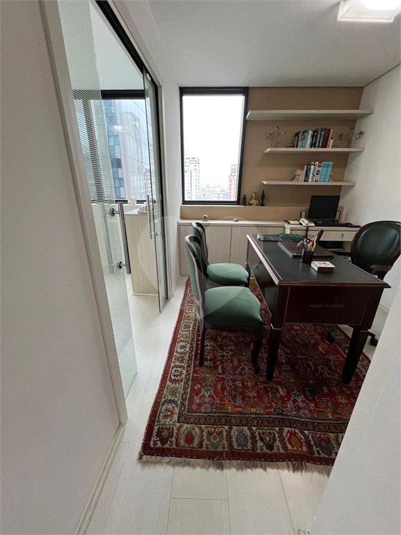 Sala à venda em Cerqueira César, São Paulo, SP