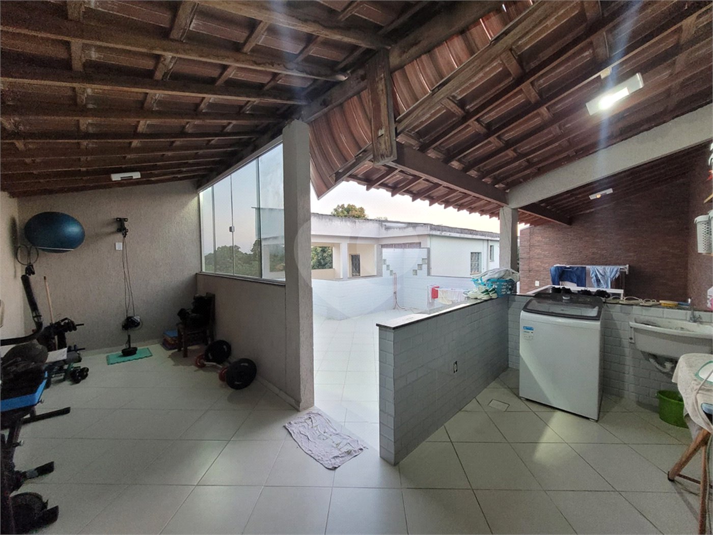 Casa à venda com 3 quartos, sendo 1 suíte, em Campo Grande, Rio de Janeiro, RJ
